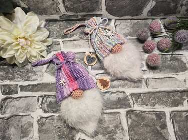 H&auml;kelanleitung "Mini-M&uuml;tzenwichtel" (Adventskalender, Ast/Fensterh&auml;nger) - Häkeln