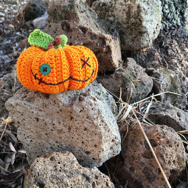 Halloween Pumpkin Crochet Pattern, Funny Amigurumi Decor, Easy DIY Tutorial