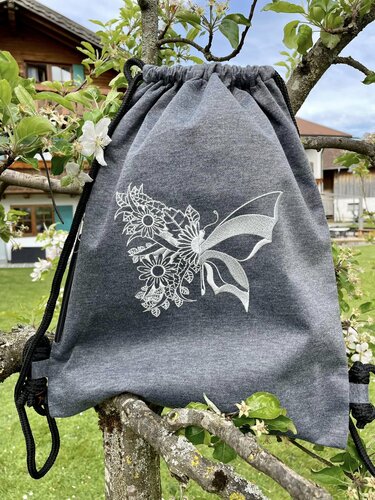 Stickdatei - Schmetterling mit Blumen - Blumenschmetterling - 3 Größen - Sticken