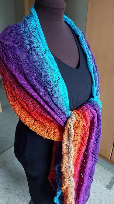 Leichte Sommerstola "Ein Hauch von Frühling" - Stricken