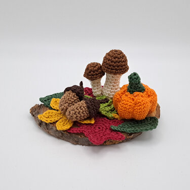 Autumn Decorations - Crochet