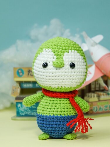 The green Penguin - Amigurumi the green penguin, crochet patten PDF