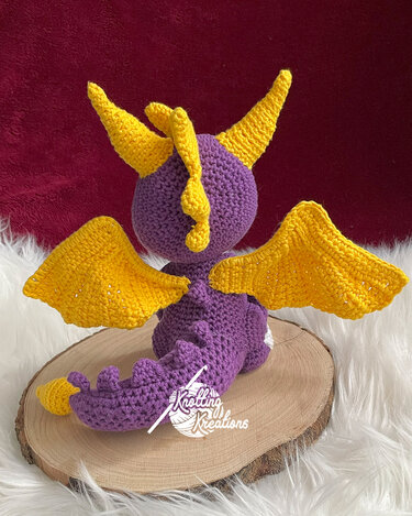 Kleiner Drache - Häkelanleitung Amigurumi