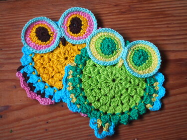 Owl Coaster  - Crochet