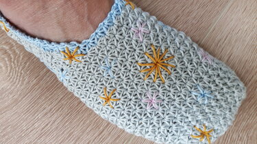 Hausschuhe Slippers "Eissterne" - alle Größen - Häkelanleitung - Bild 9