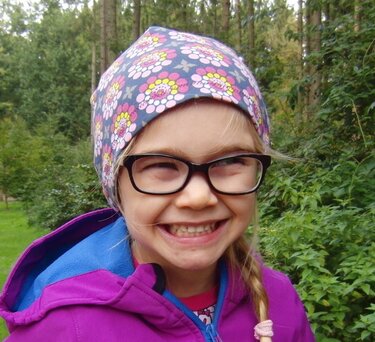 LUKAs knotted hat pattern with darts, unisex - Sewing