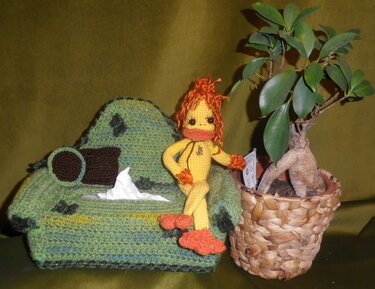 Häkelanleitung für ein Taschentuchsofa mit "Dem hässlichen Entlein" (Überzug für eine Taschentuchbox)