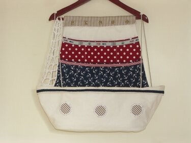 Hey, Sailor! Wandutensilo, Hängeutensilo Segelschiff - Nähen