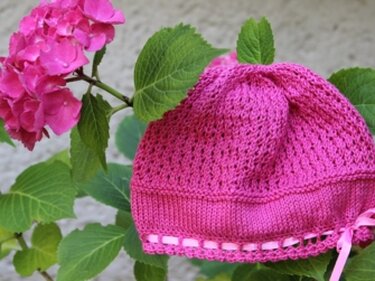 Hydrangea Baby Hat Knitting Pattern - Image 3