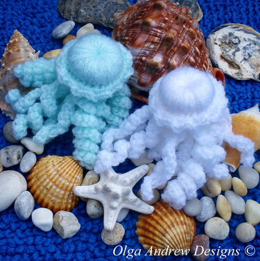 Jellyfish soft toy crochet pattern 063