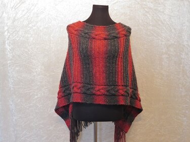 Strickanleitung Poncho stricken mit Fransen Siria - Bild 8