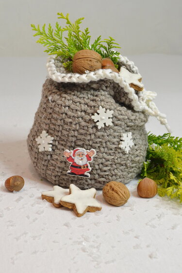 - X-MAS BAG - 2er Set Nikolaus- oder Weihnachtssäckchen, zum Gestalten, Befüllen und Verschenken, super für Restgarne - Häkeln