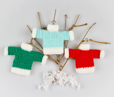Amigurumi Doll Crochet Pattern Christmas Wreath Sweater