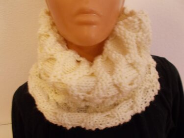 Strickanleitung Loop / Kragen mit Wabenmuster