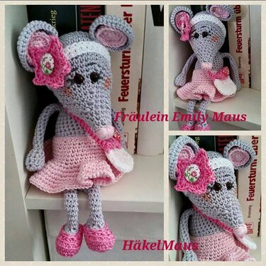 Gehäkelte Amigurumi-Maus in Grau und Rosa mit Kleid, Schuhen und Stirnband (Collage).