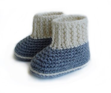 Crochet Pattern Baby Booties , Baby booty for boys and girls