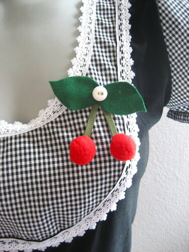 Cherry Cherry LadyE-Book Kirschen Anstecker Nadel Anstecknadel von firstloungeberlin - Basteln