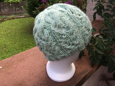 Eiskristall  - Kuschelige Mütze aus Baby Alpaca  - Stricken