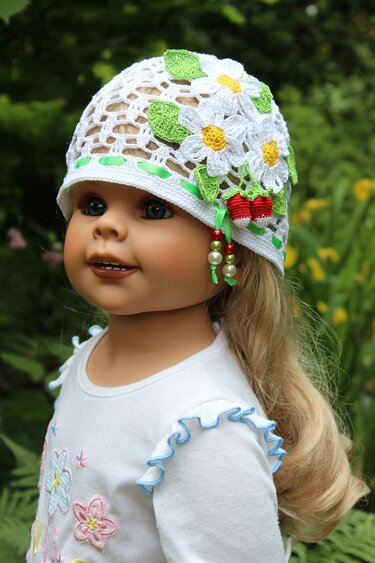 Häkelanleitung für Kindermütze Erdbeerfeld