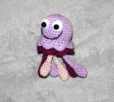 Mini Qualle Häkelanleitung