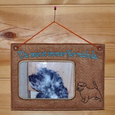 Ith Stickdatei Fotorahmen Hund für den 13x18 Rahmen - Sticken