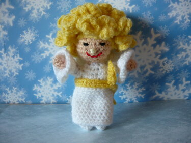 Häkelanleitung Engeljunge Schlüsselanhänger / Geschenkanhänger