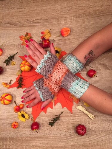 Häkelanleitung Set "Nici" - Armstulpen, Mütze, Schal/Loop - Bild 2
