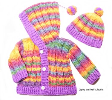 Gehäkeltes, gestreiftes Baby-Set: Kapuzenjacke mit Knöpfen und Bommelmütze
