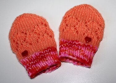 Strickanleitung Baby-Handschuhe Ajourmuster, ca. 3 - 10 Monate