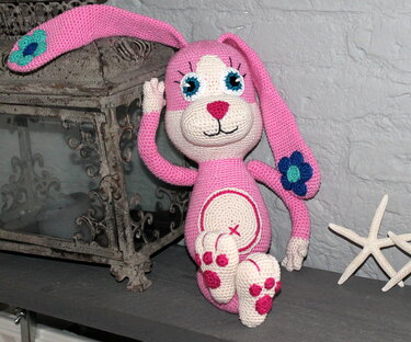pinky the magic bunny - Crochet
