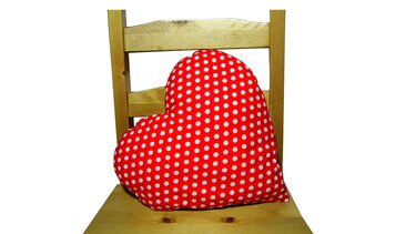 Herzkissen - Schnittmuster & Nähanleitung