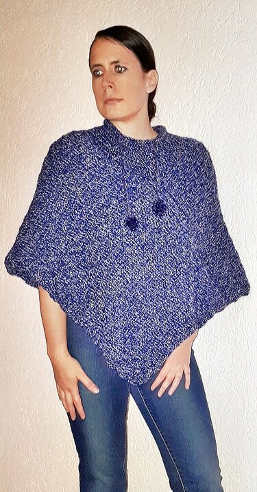 Häkelanleitung Poncho mit Bommeln (S - XL) - Bild 7