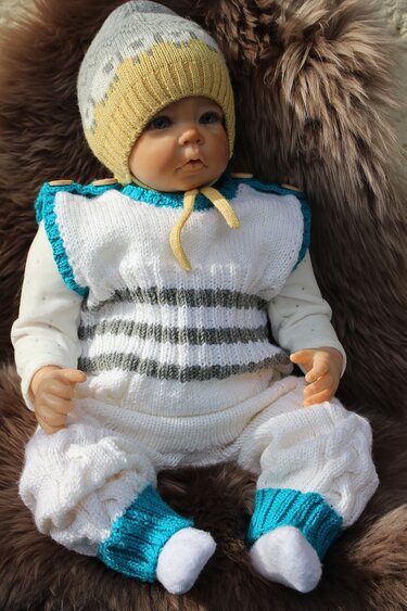 Baby Outfit Knitting Pattern