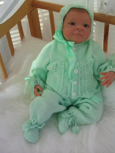 Strickanleitung Babygarnitur 3-teilig Modell Pia Gr. 50 für Baby und Reborn