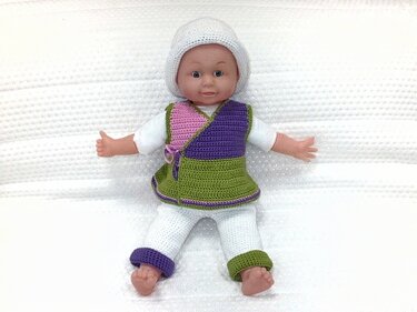 Puppenkleidung 40 cm häkeln Wickeltop Hose Hut - Bild 5