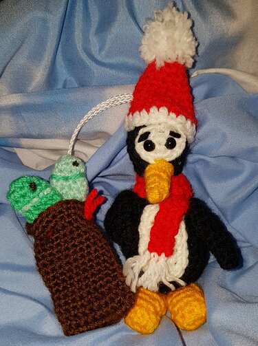 Schlüsselanhänger Pinguin - Häkelanleitung