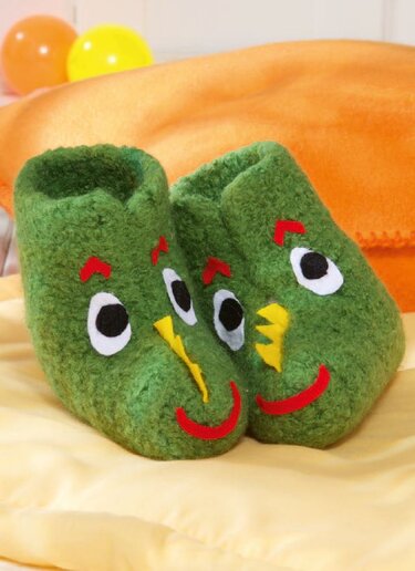 DRACHE Hektor - Pantoffeln häkeln und Filzen - Felting