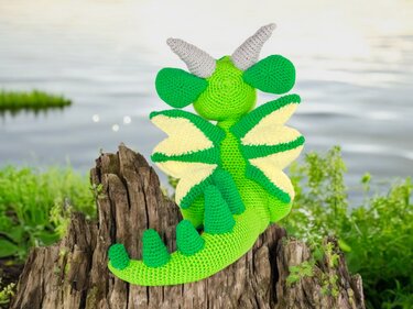 Big fluffy Dragons - Crochet Pattern