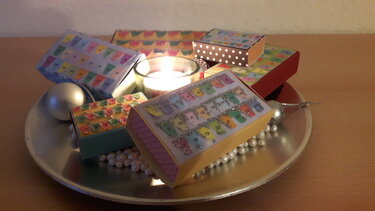 Taschenadventskalender in drei verschiedenen Größen - Basteln