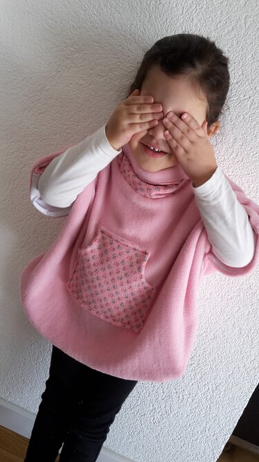 DIY Nähanleitung Mädchenponcho inkl. Schnittmuster - Bild 2