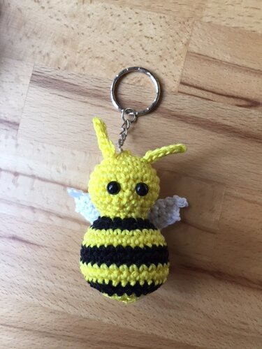 Bee - Amigurumi - Key Fob - Crochet Pattern
