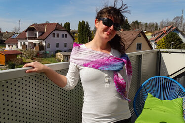 Scarf with lace edge knitting pattern "Poesia"