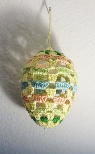 Osterei in zarten Frühlingsfarben - Häkeln