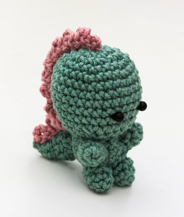 Teeny Tiny Dinosaur - Crochet