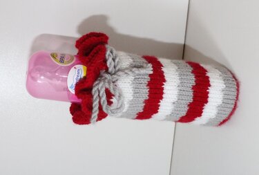 Strickanleitung Baby-Set, Schlafsack, Mützchen, Flaschenwärmer, 0 - 12 Monat - Bild 23