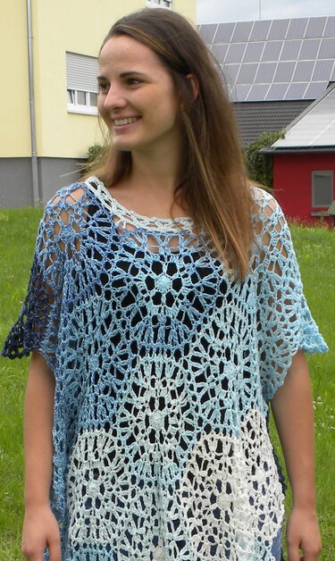 Poncho "KRISTALL" mit 2 Bobbels Woolly Hugs häkeln - Bild 4