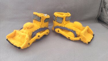 Bagger Schuhe Gr. 24-25 NEU - Stricken