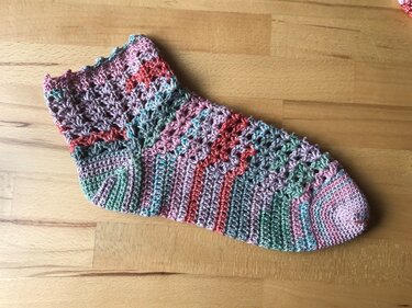 Häkelanleitung für Sommersöckchen