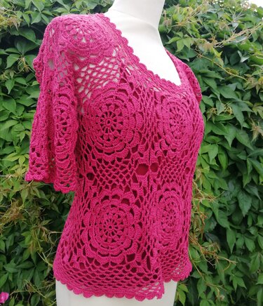 Crochet Top pattern Honeysuckle