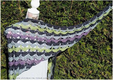 Crochet Pattern for  a triangle shawl | 3-Eckstuch *FAIRBURY*